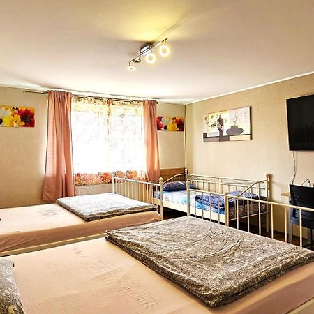 Gruendauer Monteurwohnung/Studentenwohnung Zewnętrze zdjęcie