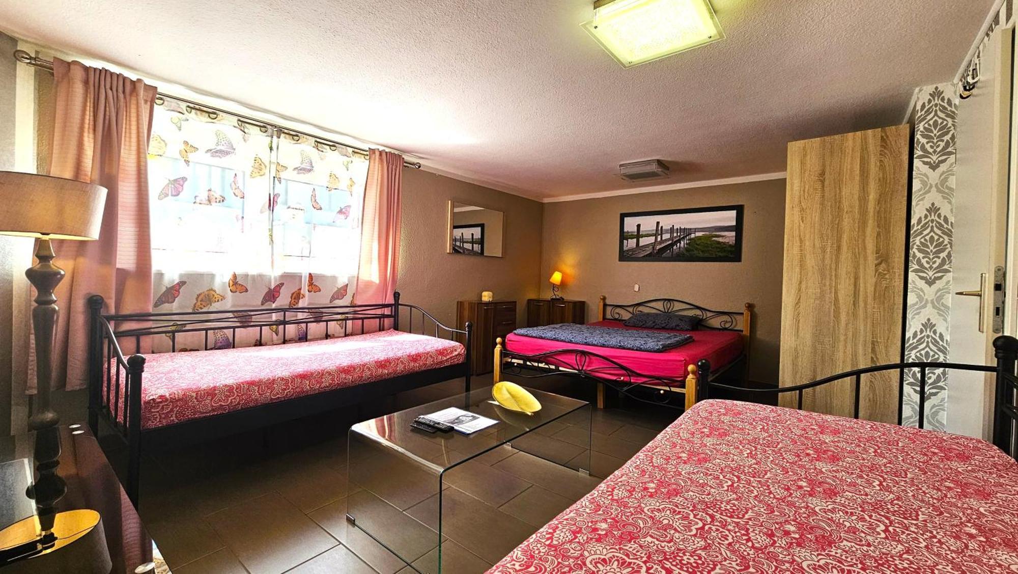 Gruendauer Monteurwohnung/Studentenwohnung Zewnętrze zdjęcie