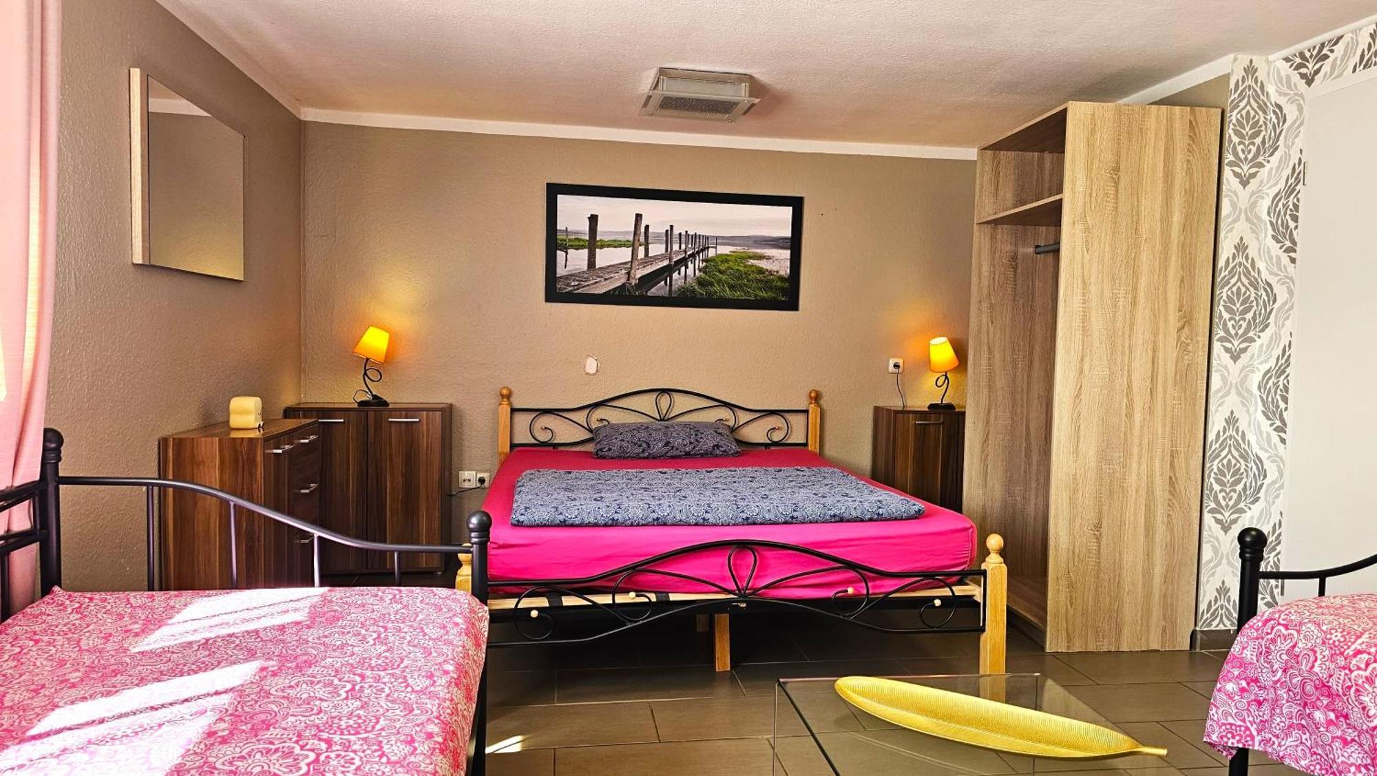Gruendauer Monteurwohnung/Studentenwohnung Zewnętrze zdjęcie